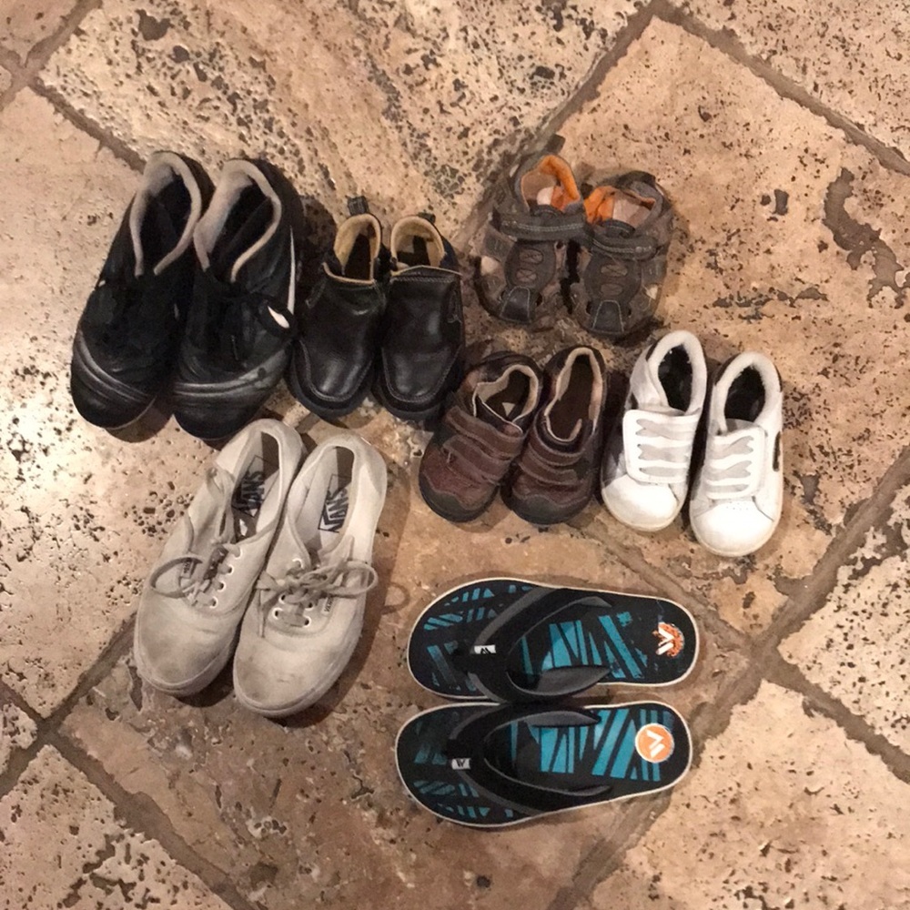 KIDS shoes bundle - Picture 2 of 7